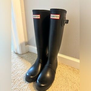 Tall Hunter Matte Black size 7